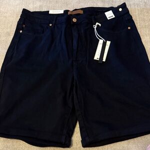 Judy Blue - Black Jean Shorts